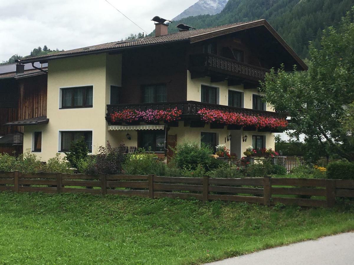 Landhaus Kuen Huben  Buitenkant foto